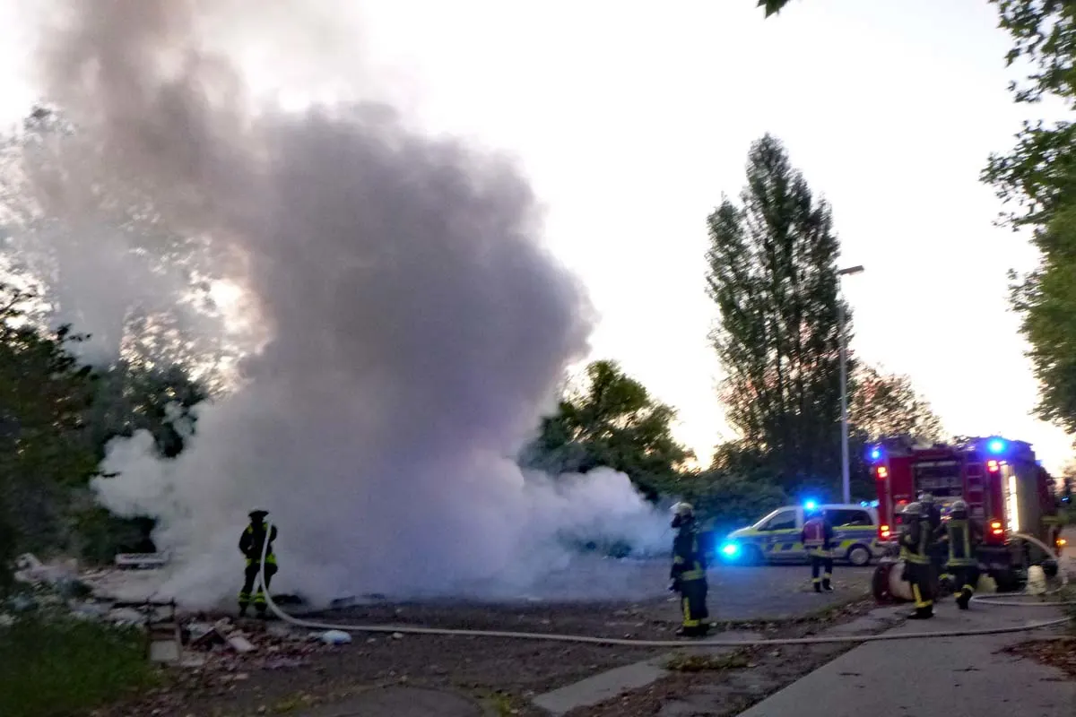 Dortmund  - Kleines Feuer mit großer Rauchentwicklung