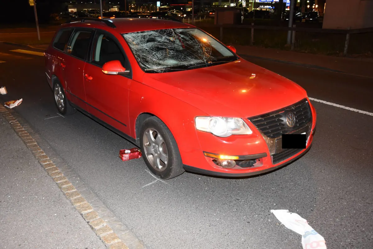 Mels SG - Bei Verkehrsunfall mit Velo verletzt