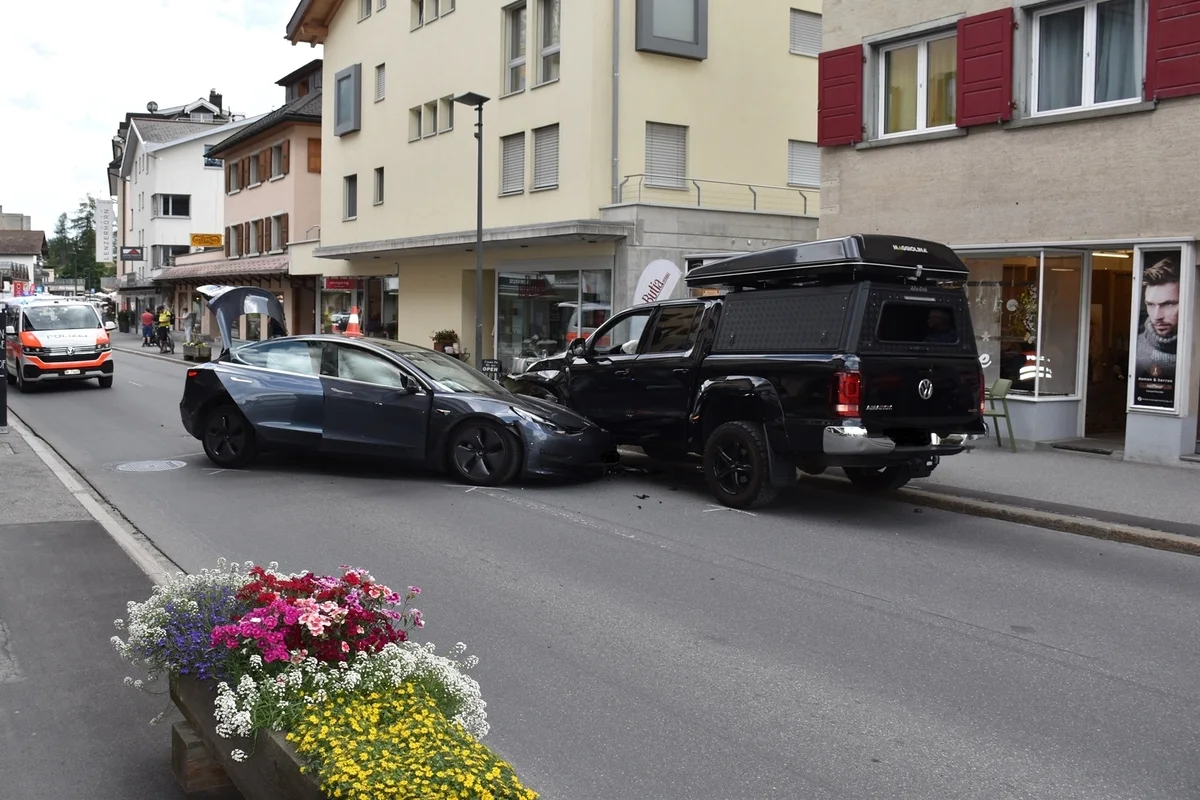 Heftige Kollision in Lenzerheide GR