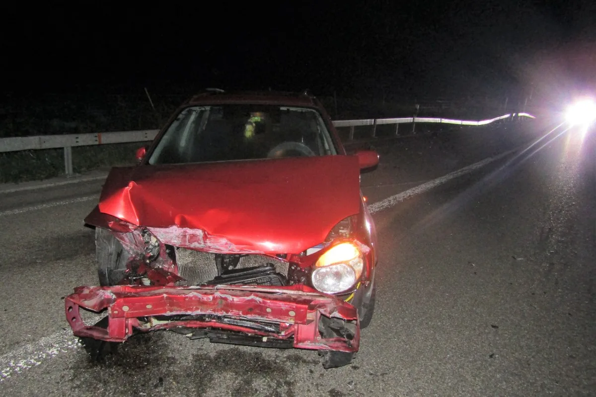 Bilten GL - 18-Jährige baut Verkehrsunfall auf der A3