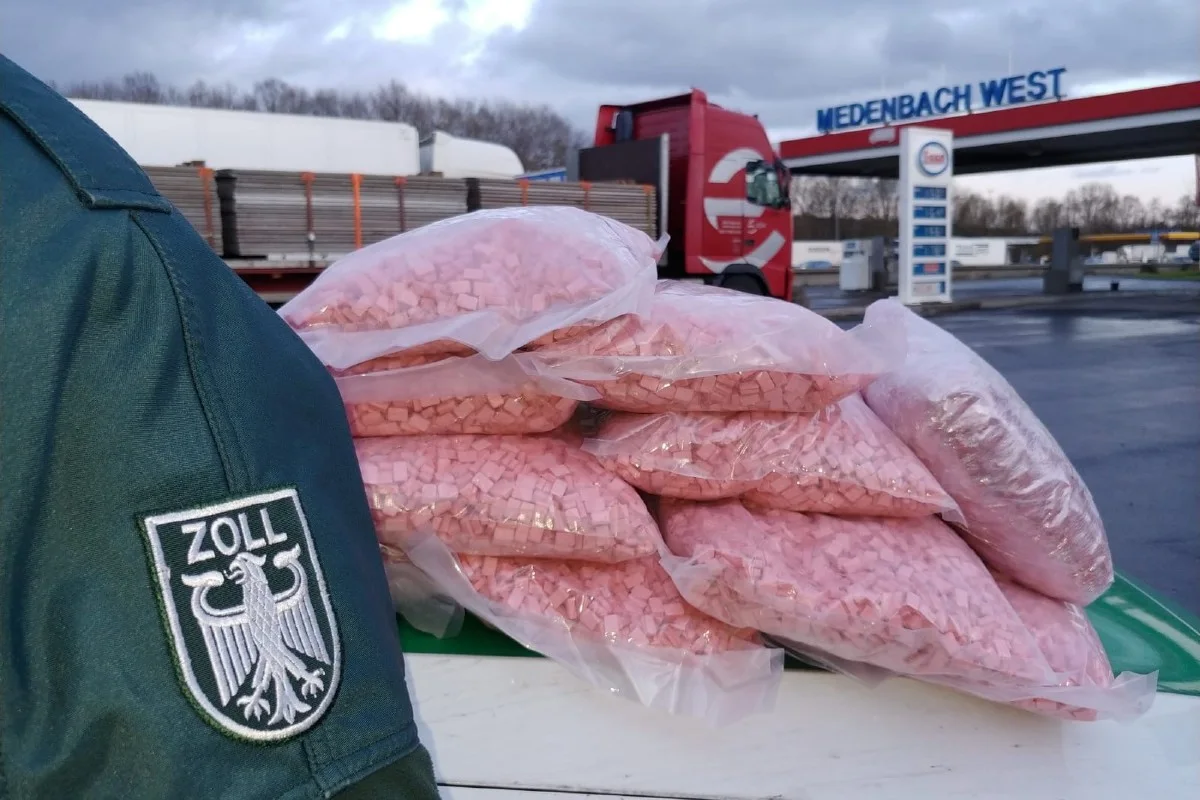 Darmstadt - 50'000 Ecstasy Tabletten durch Zollkontrolle entdeckt! 
