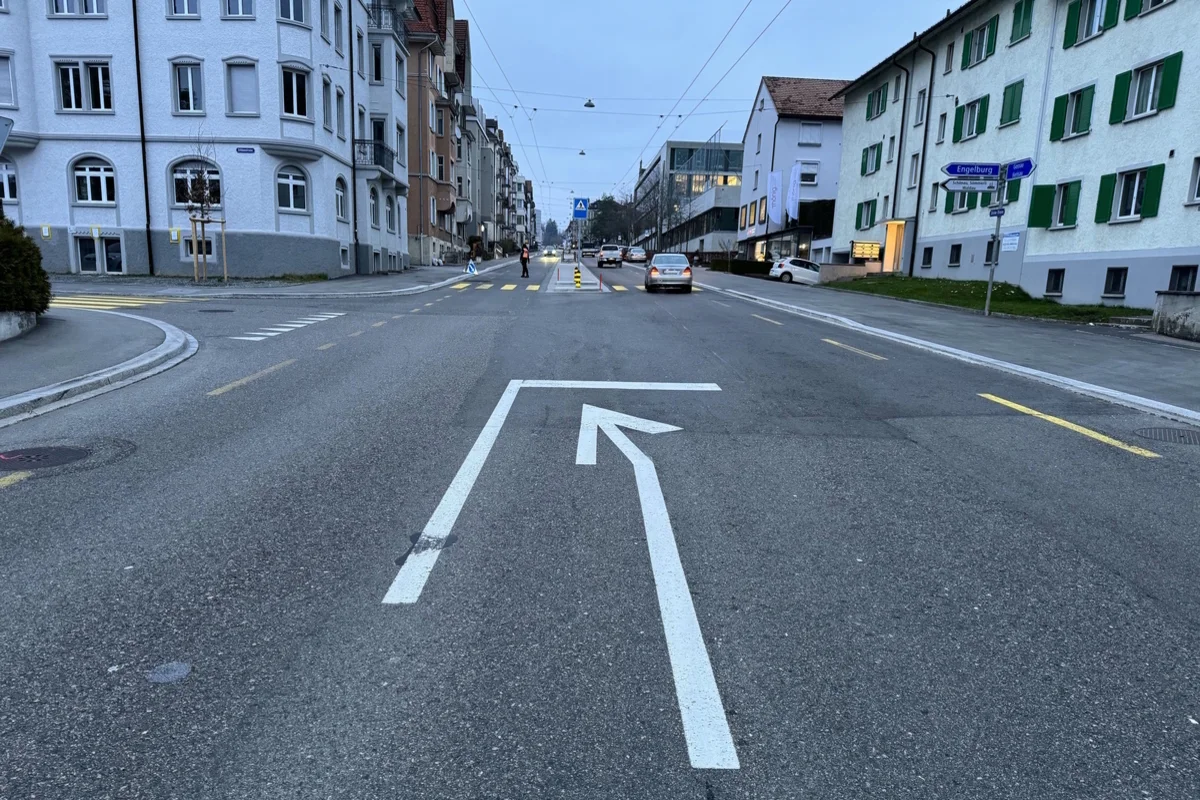 St.Gallen - Velofahrer bei Unfall verletzt 