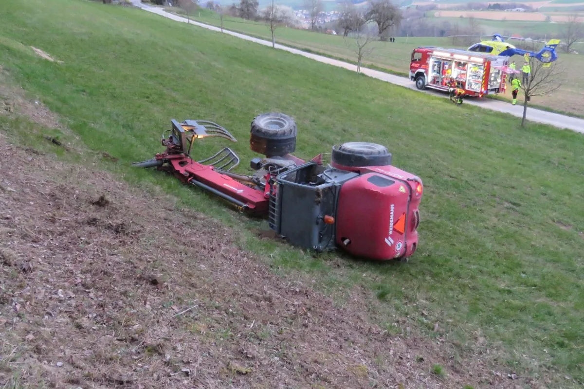 Freienwil AG - Tödlicher Unfall mit landwirtschaftlichem Fahrzeug