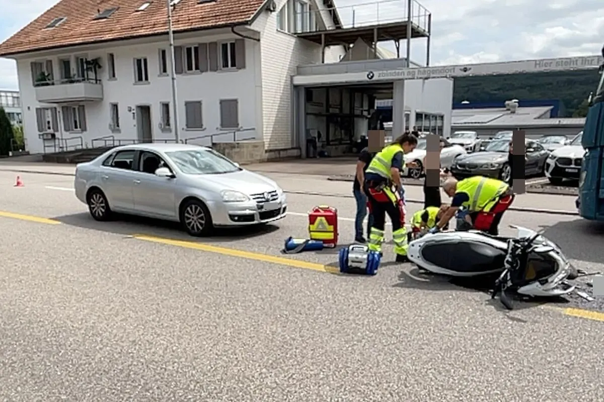 Hägendorf SO - Auffahrkollision zwischen Auto und Motorrad