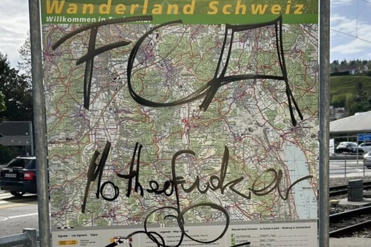 Teufenthal AG - Mehrere Graffiti-Schriftzüge entdeckt