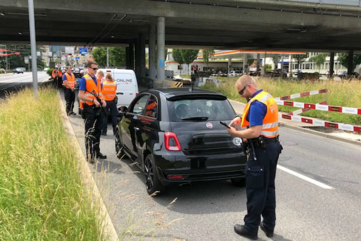 Kriens LU - Koordinierte Verkehrskontrolle der Luzerner Polizei