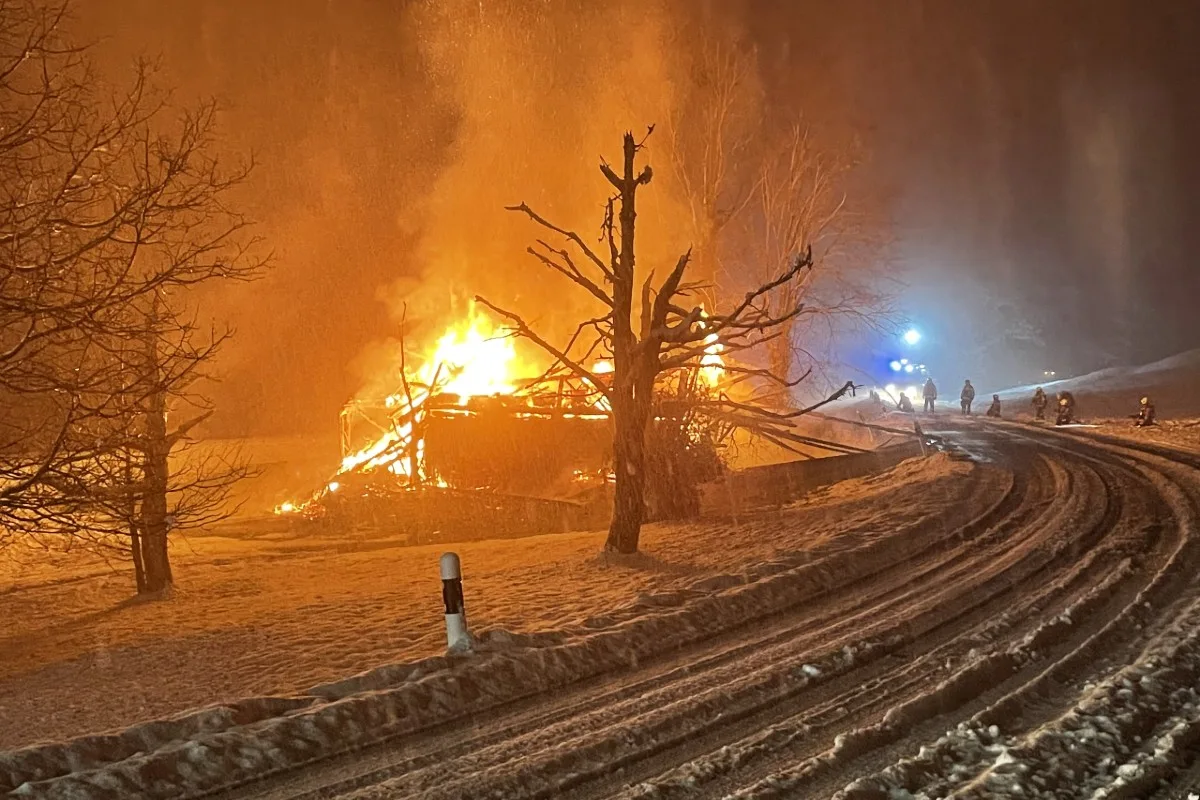 Goldau SZ - Stalla brennt nieder