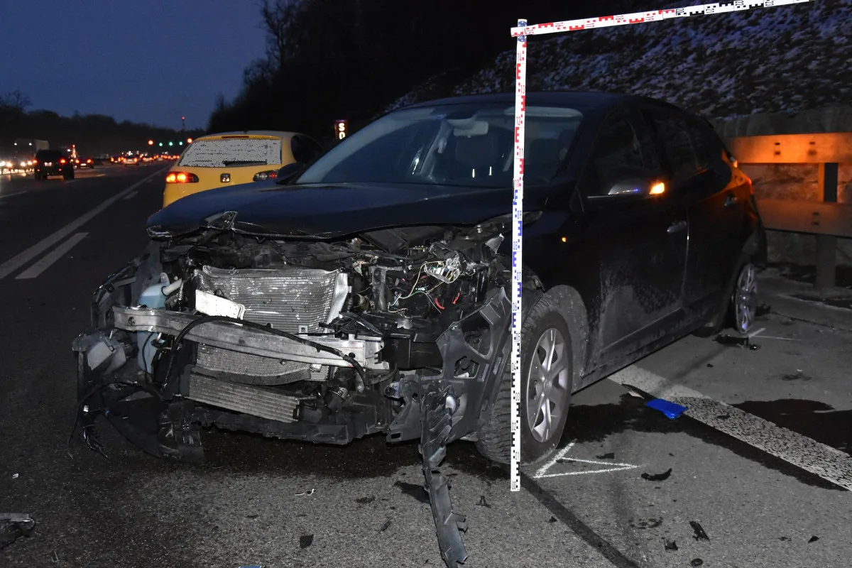 Muttenz BL - Heftiger Auffahrunfall auf der Autobahn