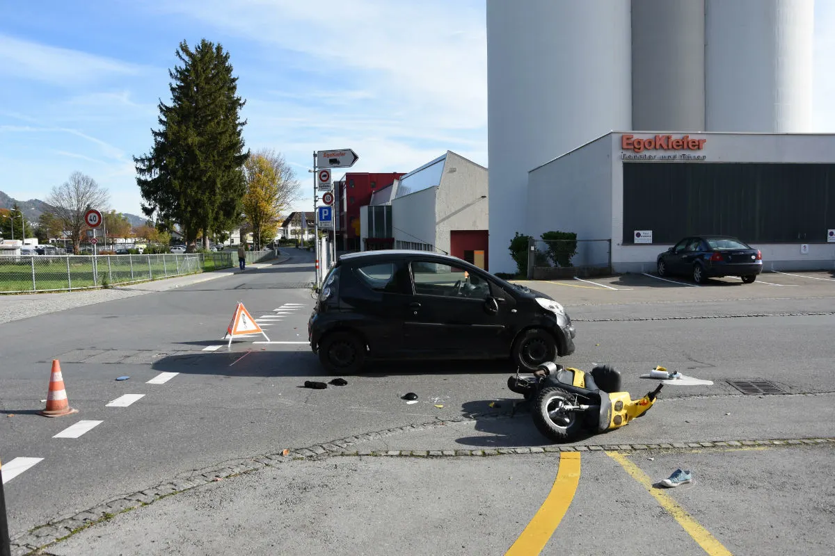 Altstätten SG - Crash zwischen Auto und Motorrad