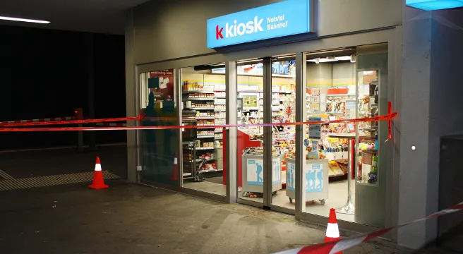 Raubüberfall auf Bahnhofkiosk in Netstal