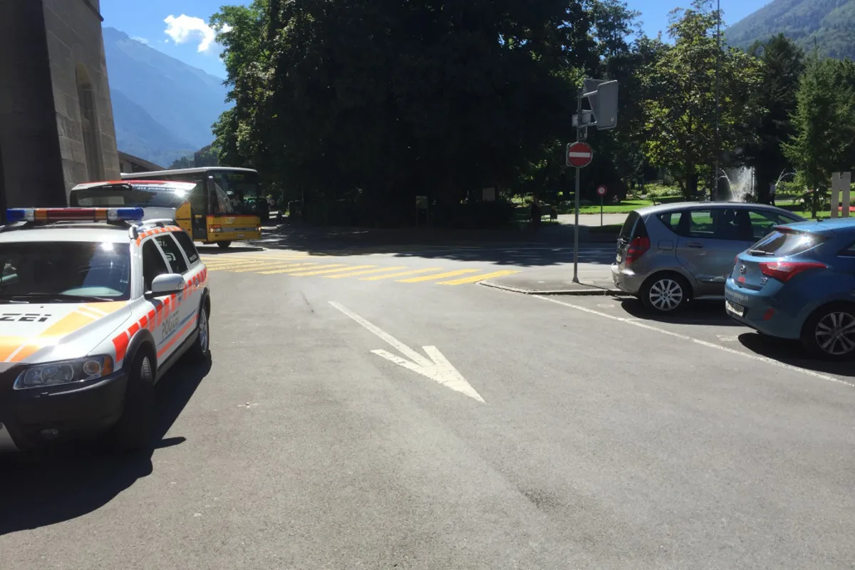 Bahnhof Glarus GL - Fussgänger erfasst