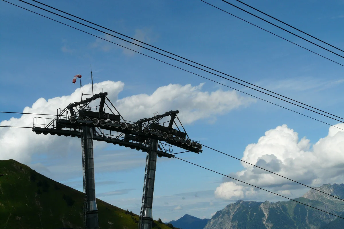 Bürglen UR - Bei Sturz aus Luftseilbahn verletzt