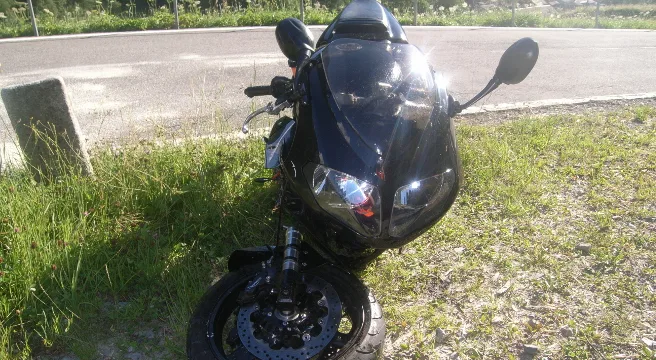 Motorradfahrer in Unterschächen verunfallt
