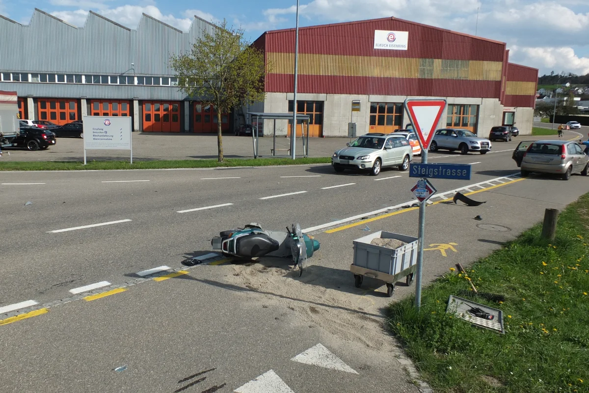 Jonschwil SG - Audis nach Crash schrottreif