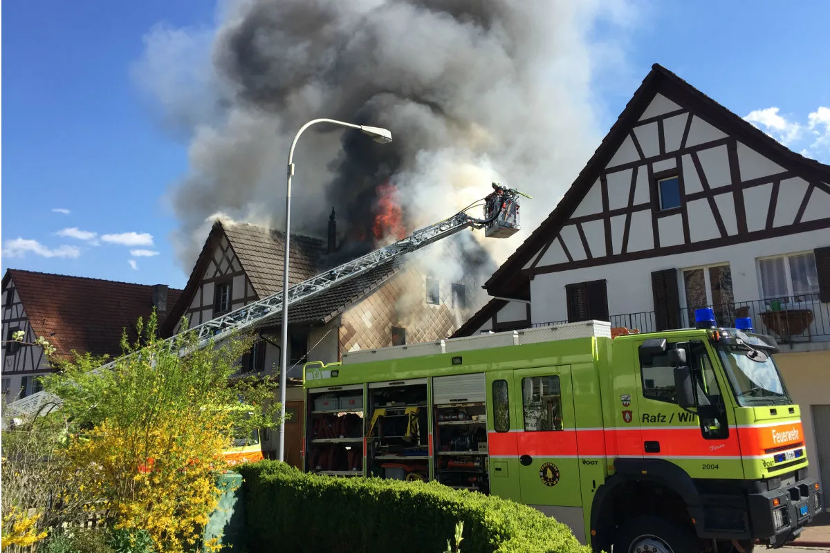 Wil ZH - Brand in Riegelhaus