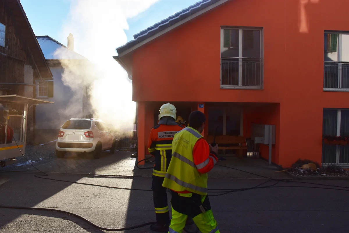 Seewis Dorf GR - Feuer in Wohnheim