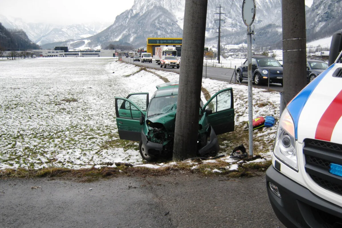 Verkehrsunfall in Netstal