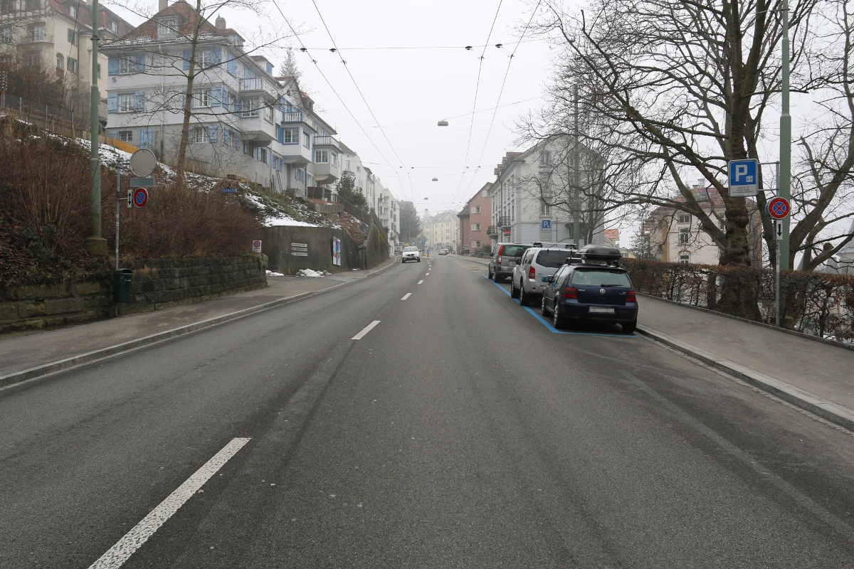 Fahrerflucht in St. Gallen - Zeugen gesucht