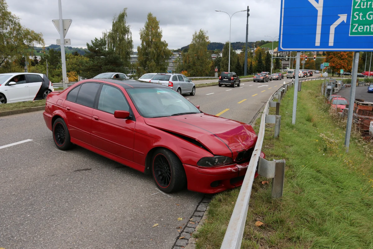 St. Gallen SG: Auffahrunfall auf der Rorschacher Strasse