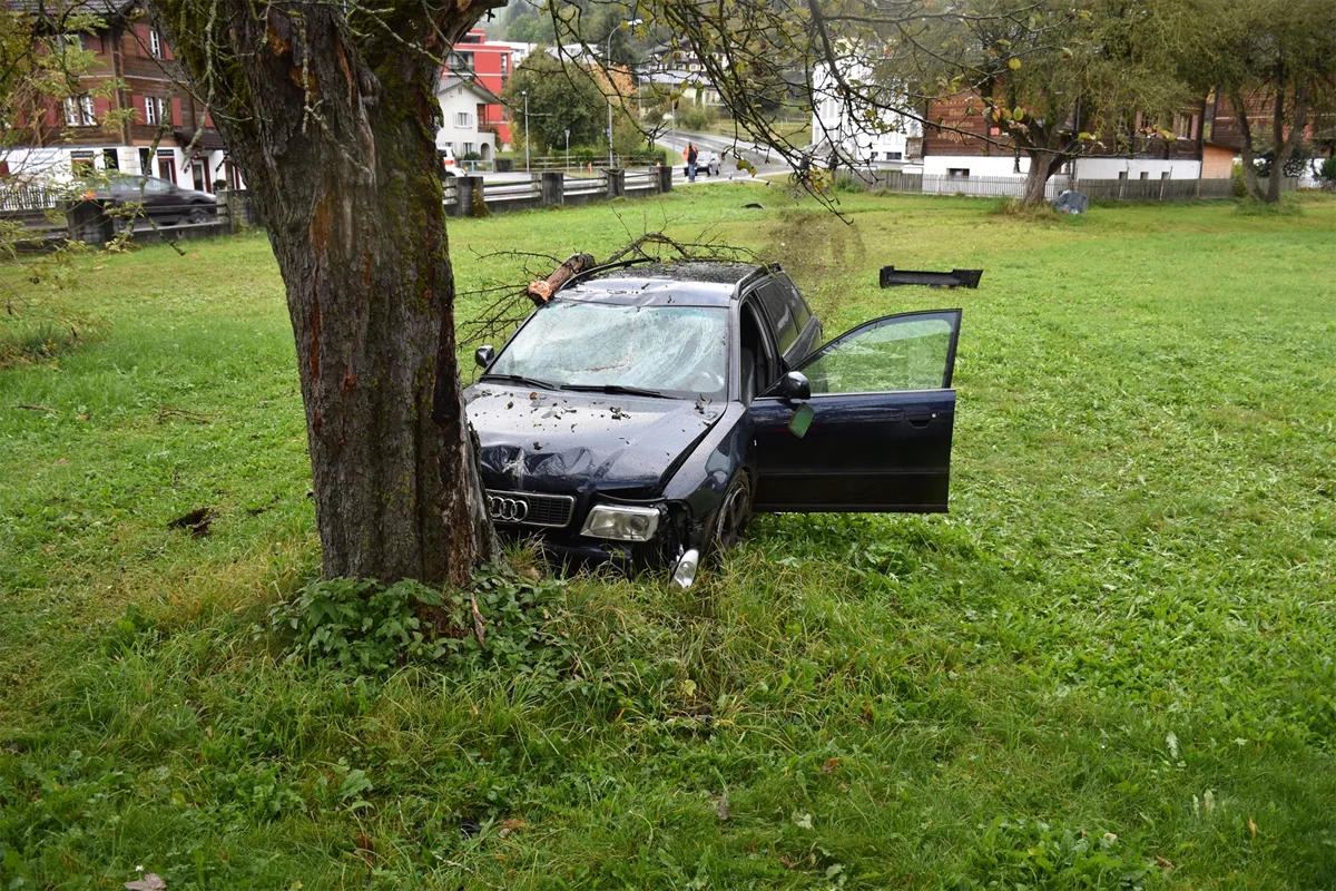 Illanz GR: Betrunkener baut Selbstunfall