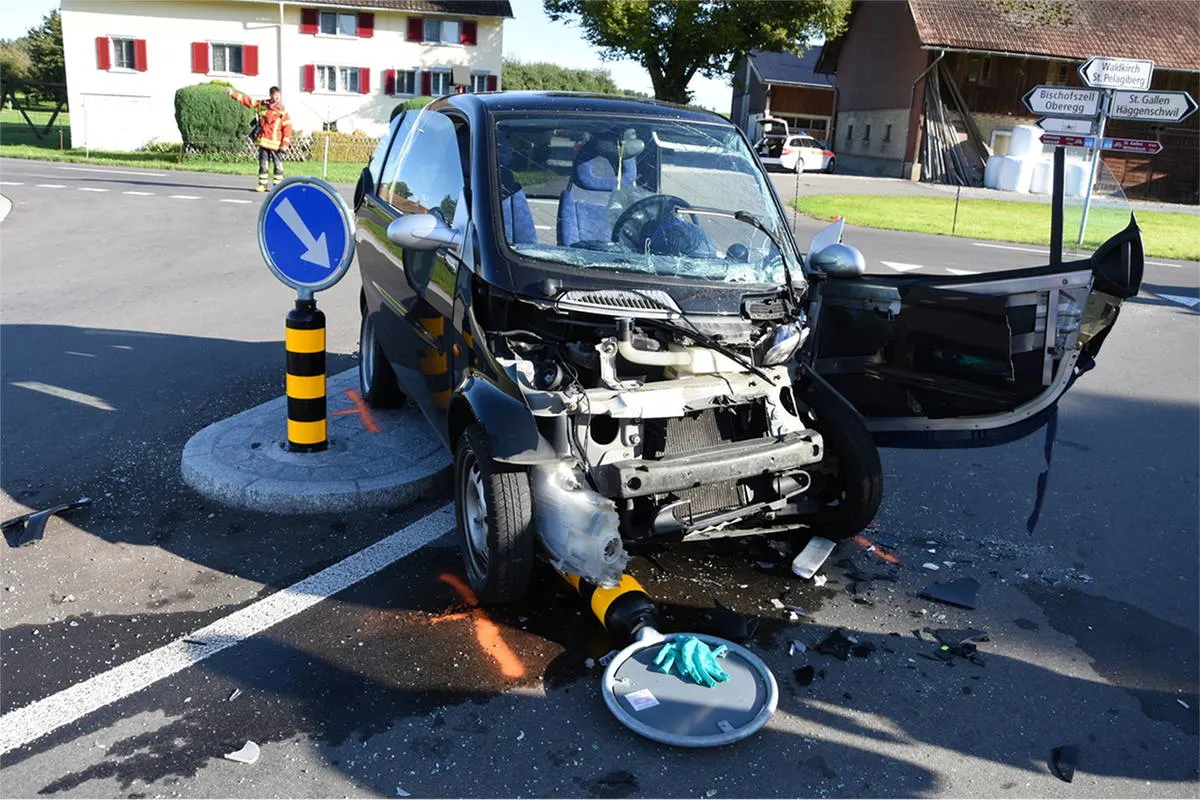 Lömmenschwil SG - Vortritt missachtet