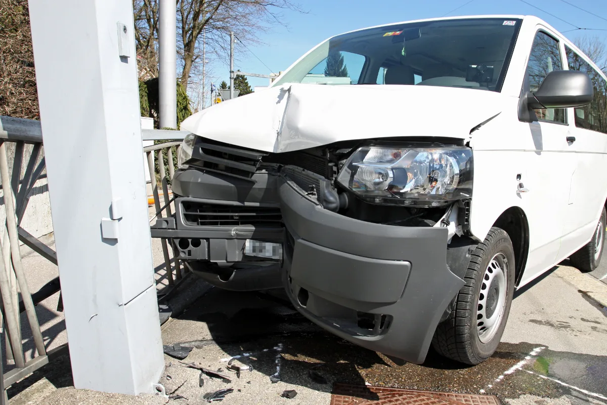 St. Gallen: Unter Drogen in Radaranlage gefahren