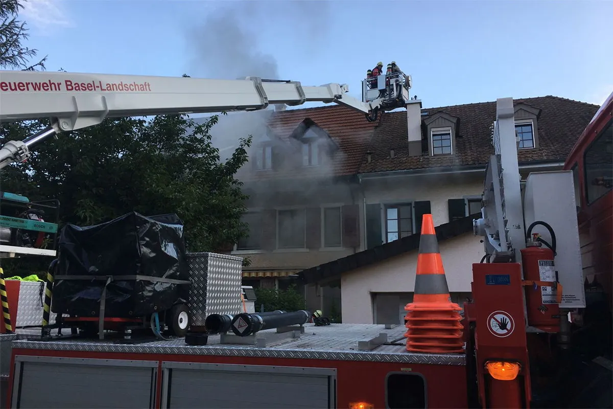 Zunzgen BL - Schwelbrand sorgt für Feuerwehreinsatz