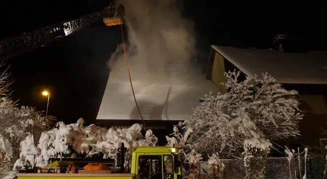 Dachstockbrand in Gutenswil - über 100'000 Franken Sachschaden