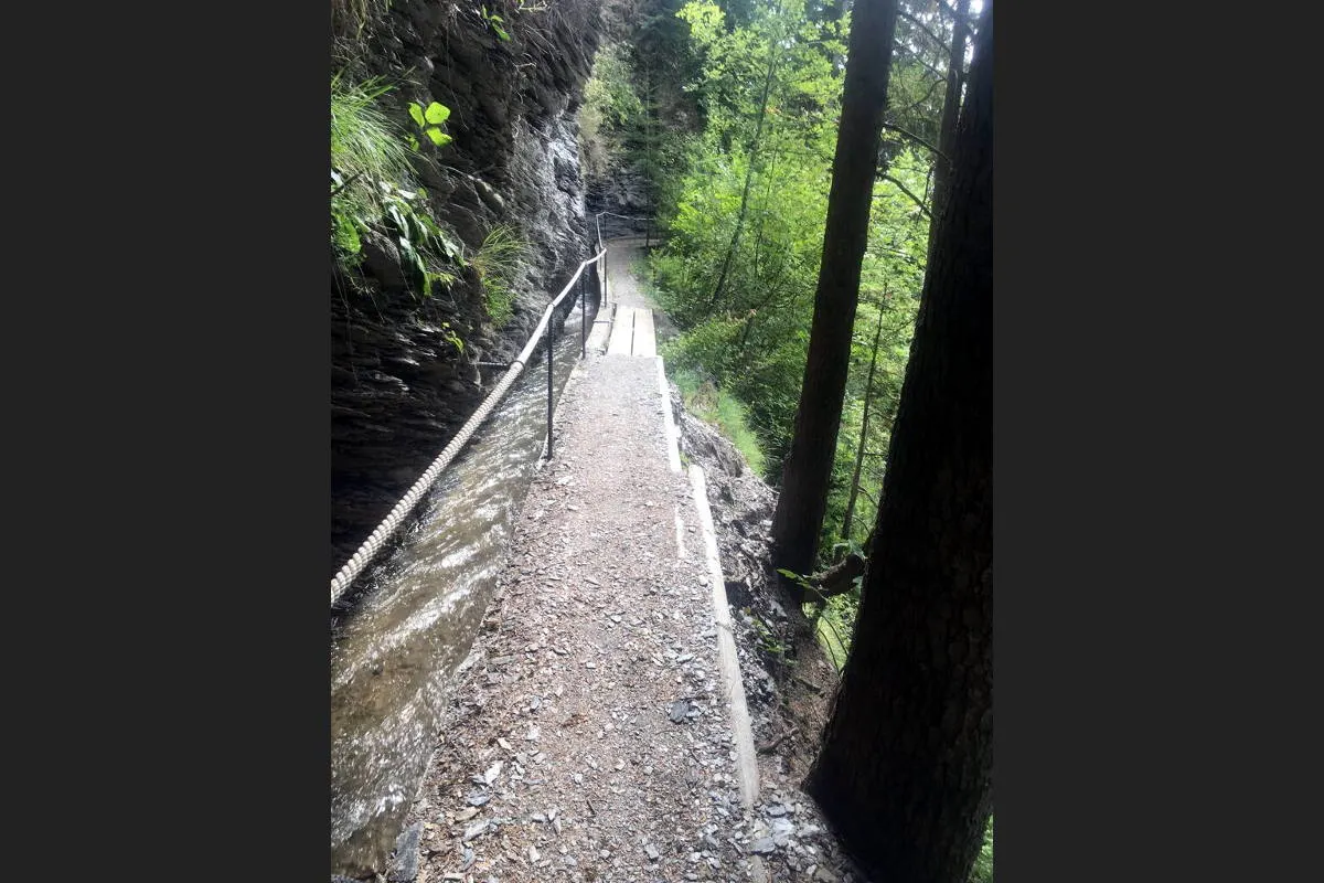 Icogne VS - Mountainbikeunfall mit Totem