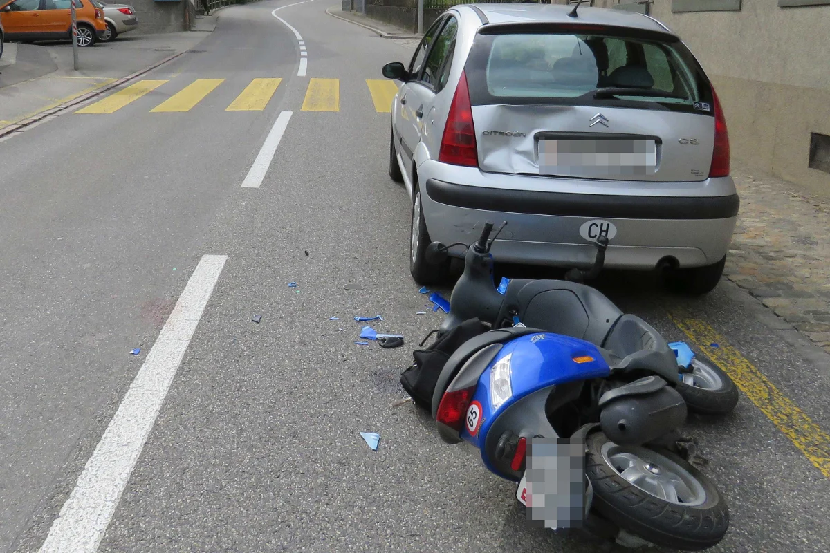Rollerfahrer in Leuggern schwer verunglückt