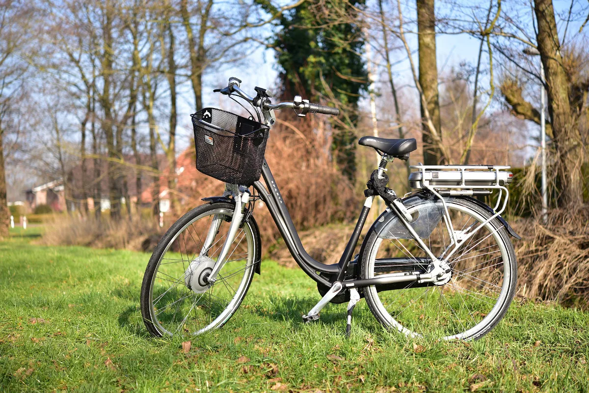 E-Biker verletzt sich in Oberwil ZG