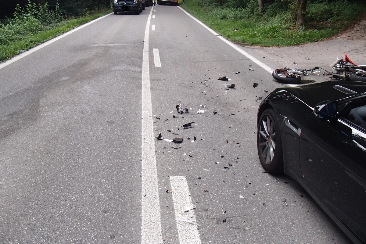 Kölliken AG - Schwerer Crash wegen Überholmanöver