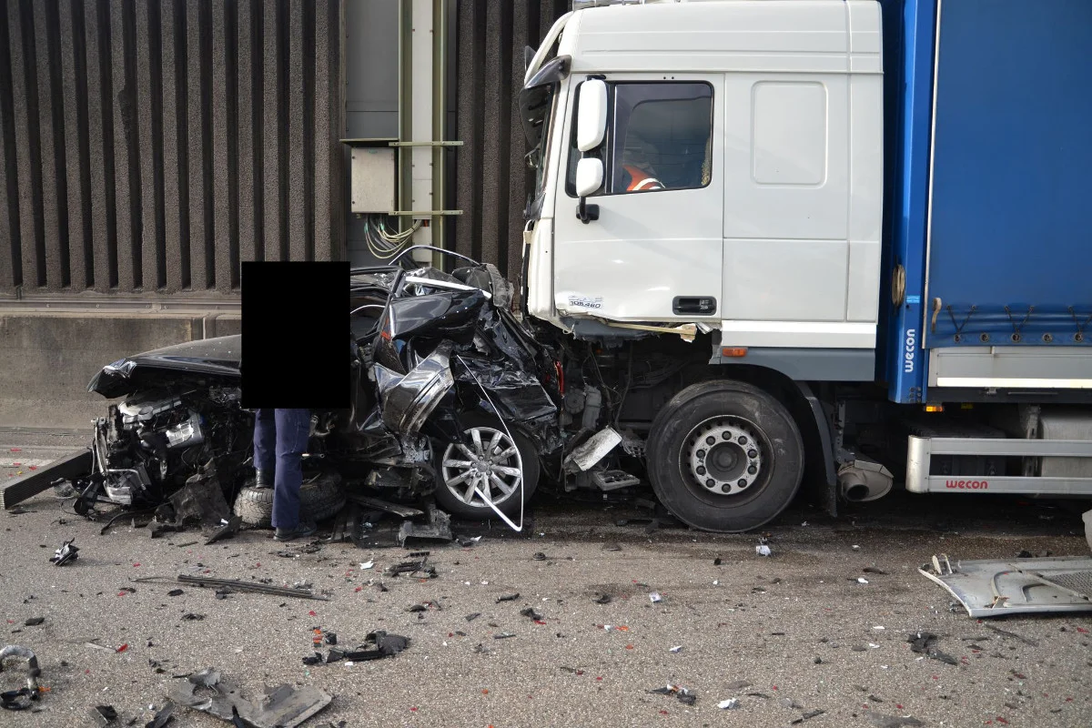Horror-Crash auf der A2 bei Muttenz BL!