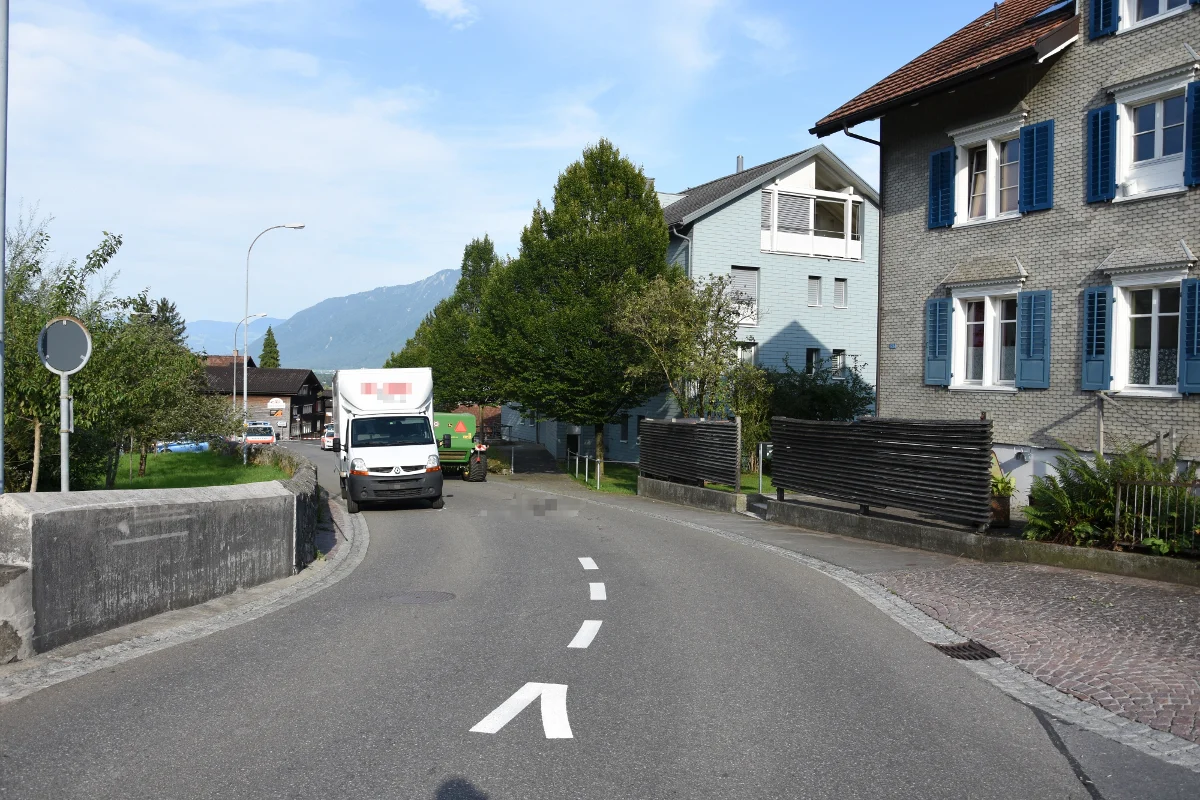 Grabs SG - Frau (35) von Ballenpresse überrollt und tödlich verletzt