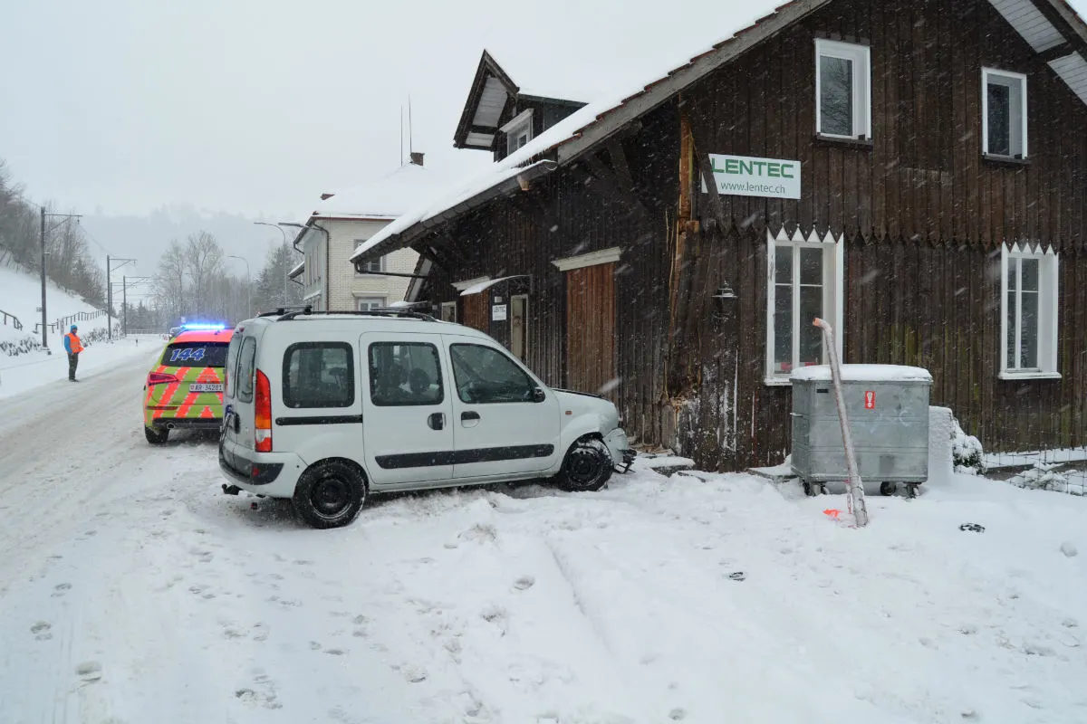 Teufen AR: In Hausecke gekracht