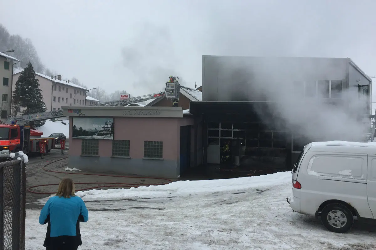 Herisau AR - Feuer in Garagebetrieb