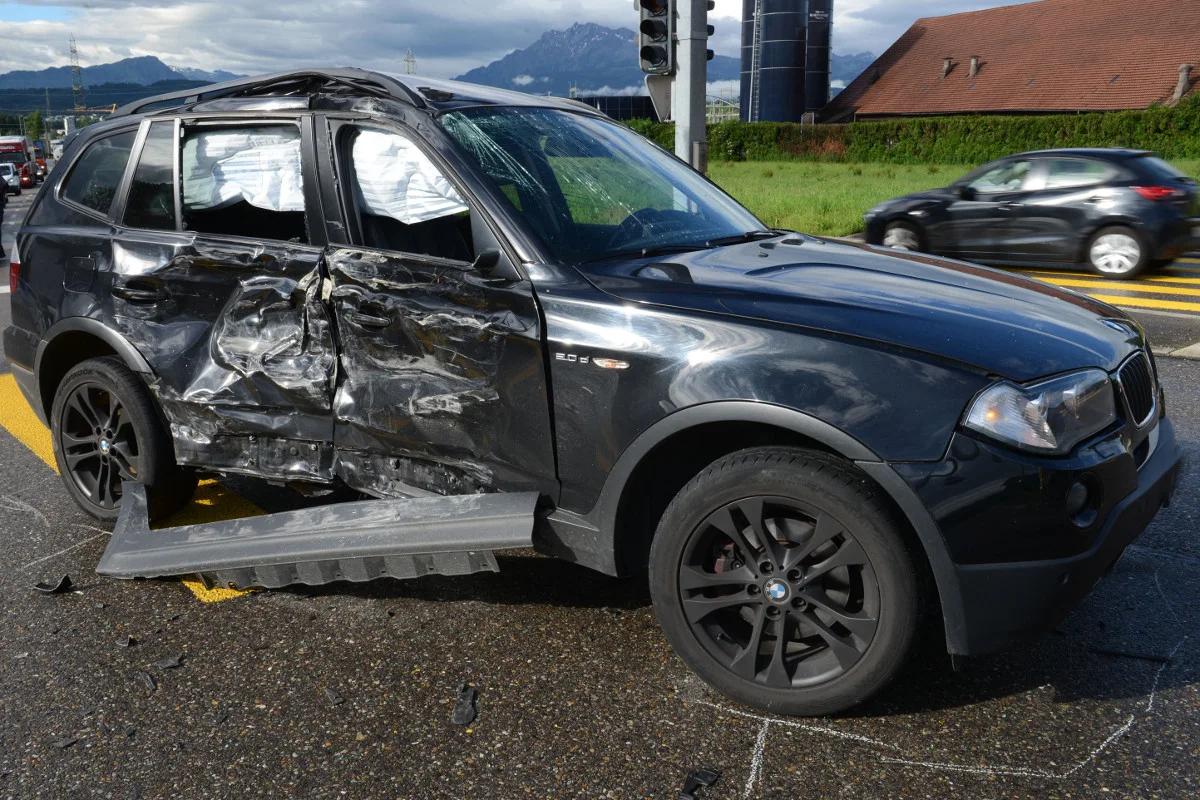 Crash in Inwil LU fordert Verletzte