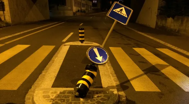 Verkehrsschild in Gelterkinden umgefahren