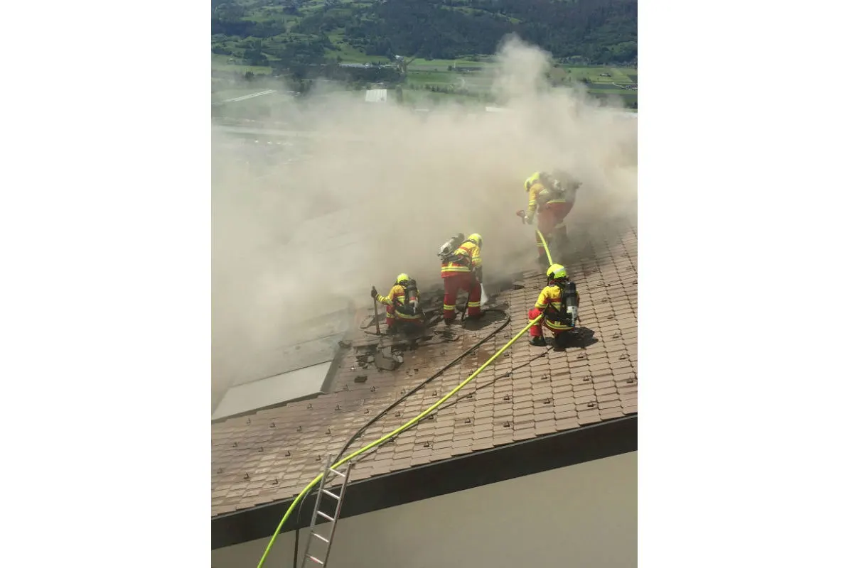 Triesenberg FL - Giebeldach entzündet sich