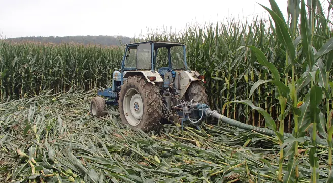 Traktor in Holziken für Strolchenfahrt missbraucht