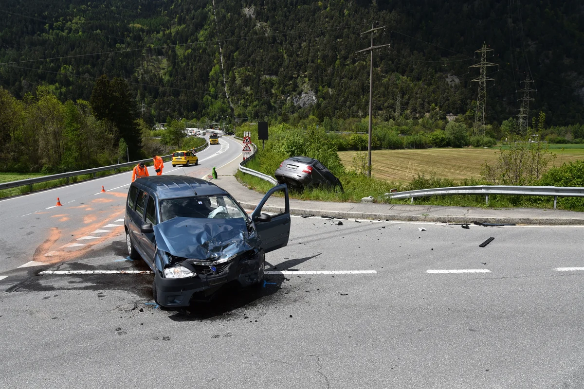 Crash auf Kreuzung in Rothenbrunnen fordert zwei Verletzte