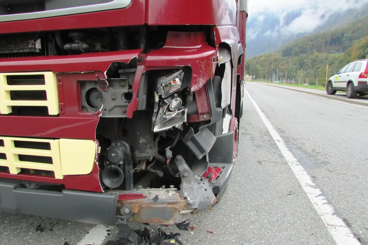 Verkehrsunfall in Schwanden