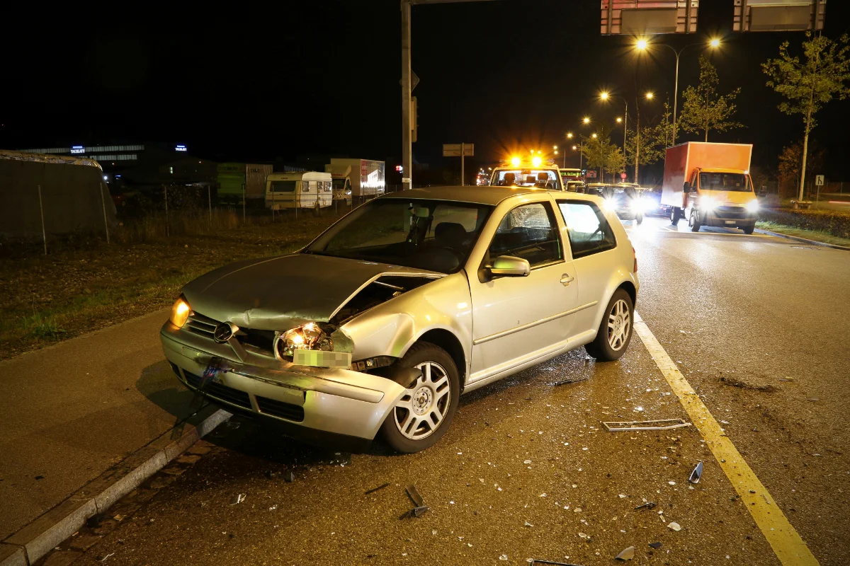 St. Gallen SG - Crash mit drei Fahrzeugen