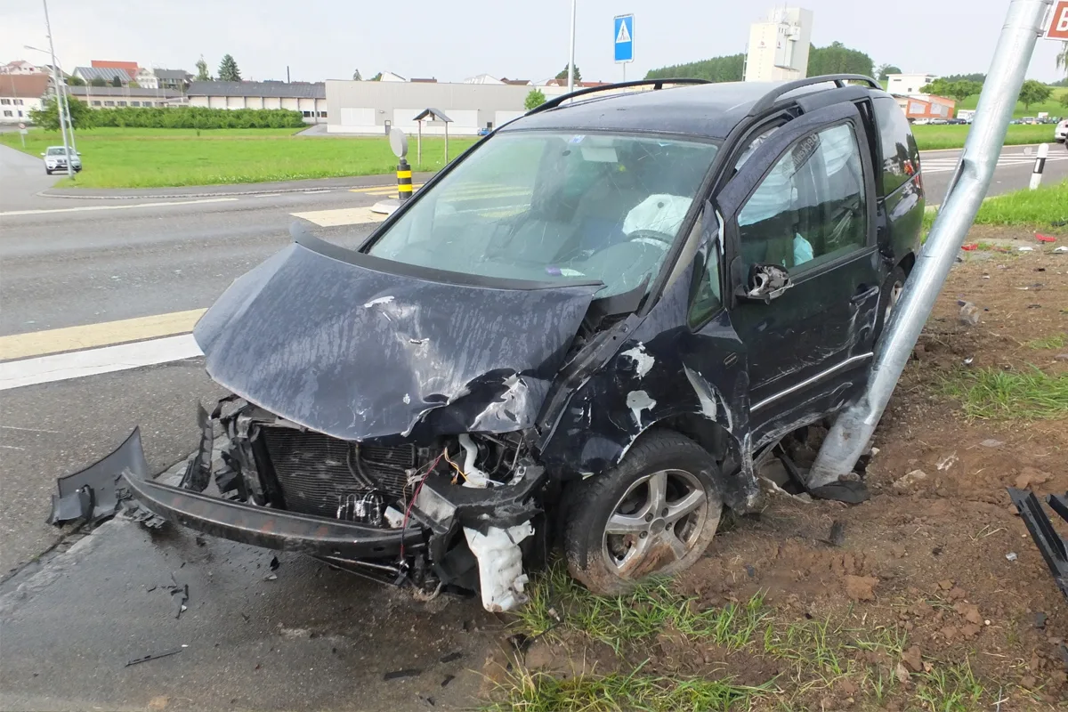 Häggenschwil SG: 6 Verletzte nach Kollision