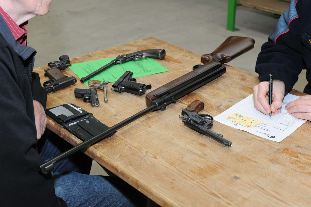 Erfolgreiche Waffenabgabe in Urdorf