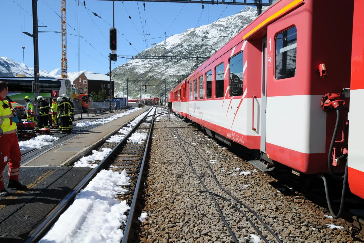 Andermatt UR - Drei Schulklassen in Zug-Crash involviert