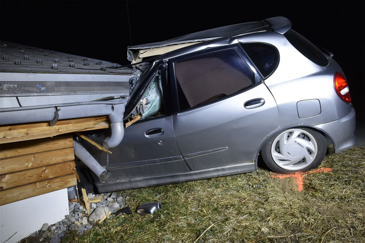 Davos Glaris GR - Unfall fordert Verletzte