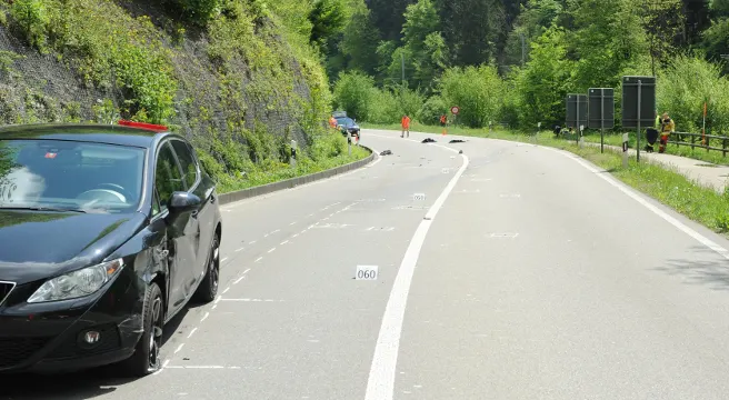 Töfffahrer bei Kollision in Uster schwer verletzt