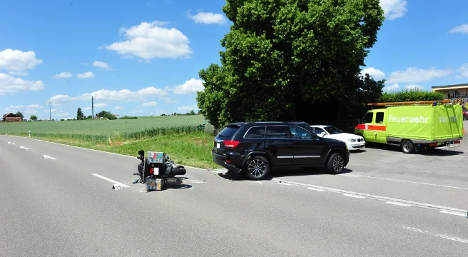 Schwerverletzter nach Crash in Brütten
