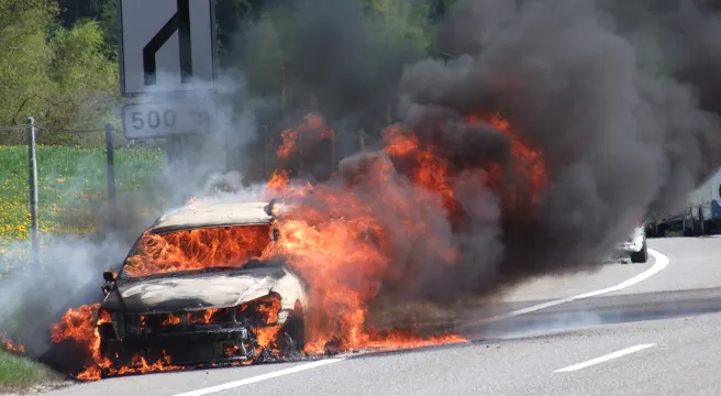 Flammeninferno auf der A13 bei Andeer